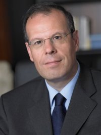 José Luis Pego dejará todos sus cargos en Novacaixagalicia y se acogerá a una prejubilación