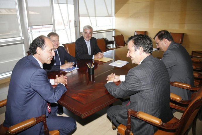 Diego Y Arasti Se Reúnen Con  Los Directivos De Solvay 