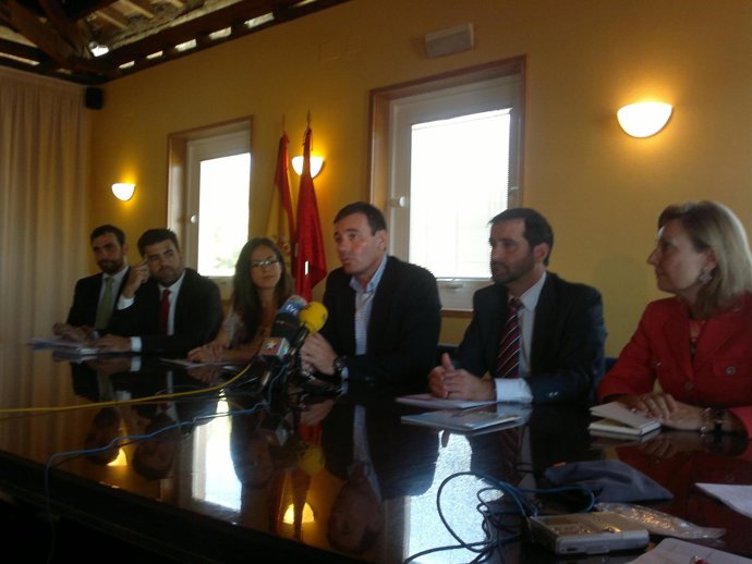 El Portavoz Socialista En Asamblea De Madrid, Tomás Gómez