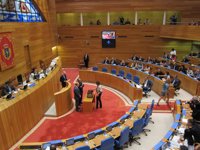 Carme Adán asume la vicesecretaría de la Mesa con el compromiso de promover la supresión de coches oficiales