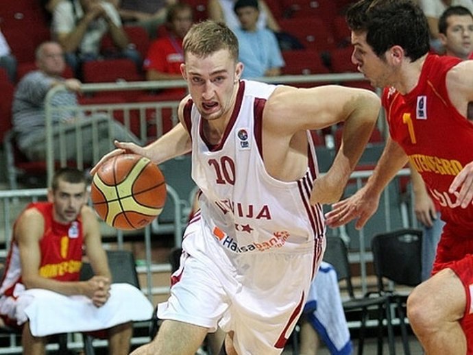 El Alero Del Valencia Basket Rihards Kuksis