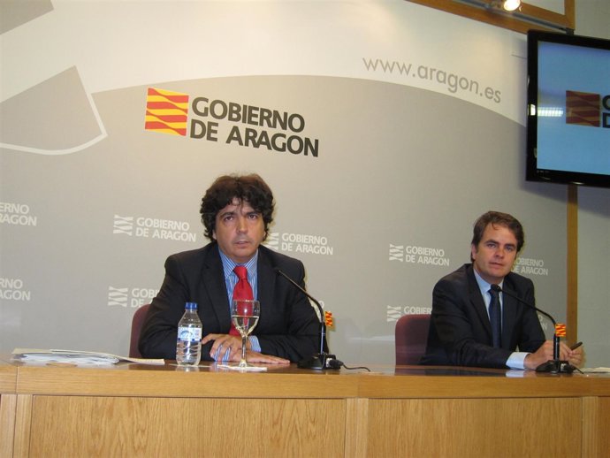Los Consejeros Aragoneses Mario Garcés Y Roberto Bermúdez De Castro