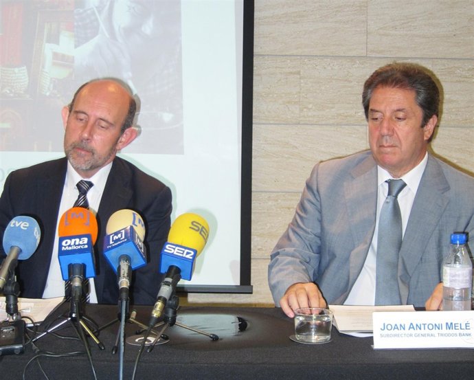 Esteban Barroso Y Joan Antoni Melé Presentan La Delegación En Palma Del Triodos