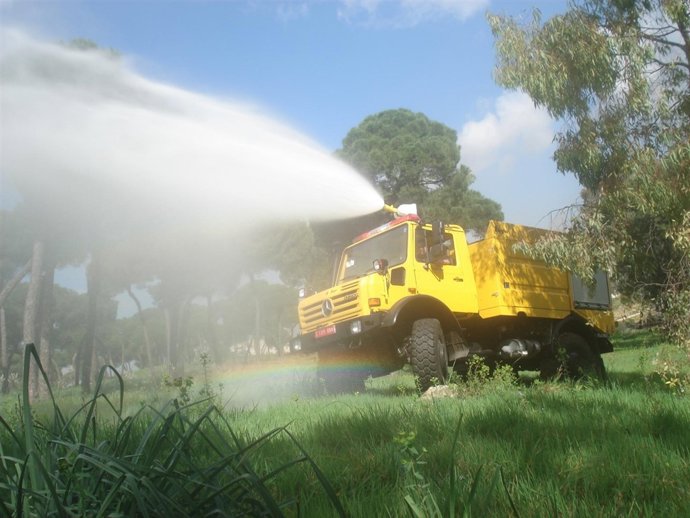 Autobomba Forestal Pesada Carrozada Por Albatros
