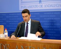 Jiménez (PSOE-A) asegura que Arenas es el "principal impulsor" de las políticas de recortes del PP en otras CCAA