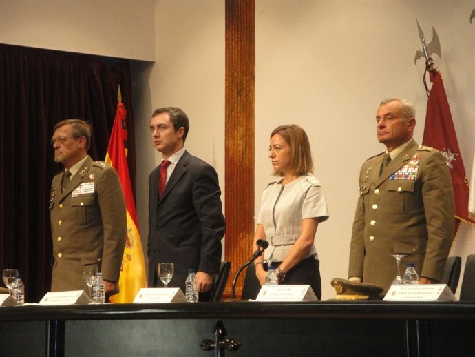 La Ministra De Defensa Carme Chacón En Talarn (Lleida)