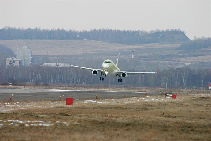 El Sukhoi Superjet 100