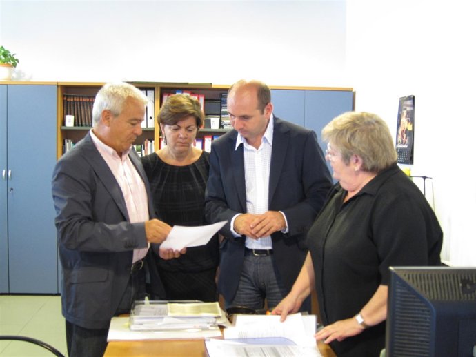 Conejo, En La Visita A La Oficina Del Defensor