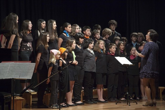 Concierto De Los Alumnos De La Escuela De Música En La Vidriera
