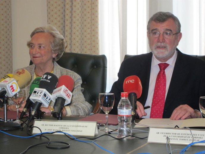 Rector UCO Y La Coleccionista Pilar Citoler