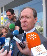 M.Junta pide "prudencia" ante los incendios y evitar declaraciones "alarmistas y precipitadas"