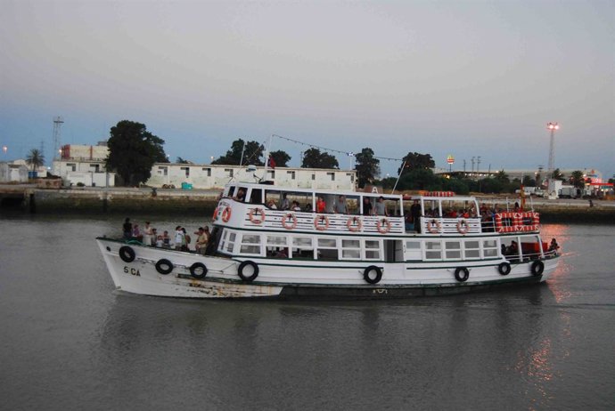 La Motonave Adriano III, Vaporcito De El Puerto