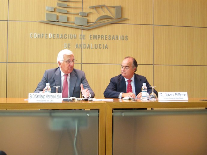 El Presidente De La CEA, Santiago Herrero, En Rueda De Prensa