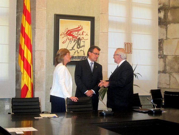 Pilar Fernández Bozal, Artur Mas Y Miquel Valls