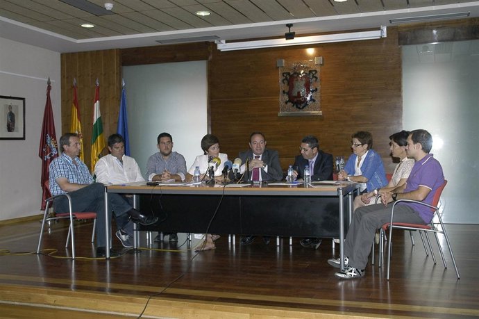 Sanz Con La Alcaldesa De Alfaro