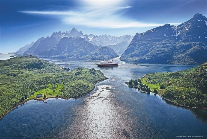 Crucero De Hurtigruten