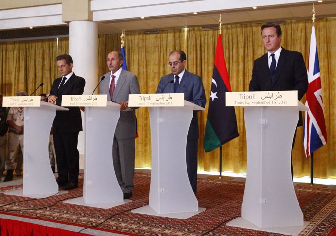 Cameron Y Sarkozy Visitan Libia