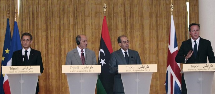 Sarkozy Y Cameron Visitan Libia