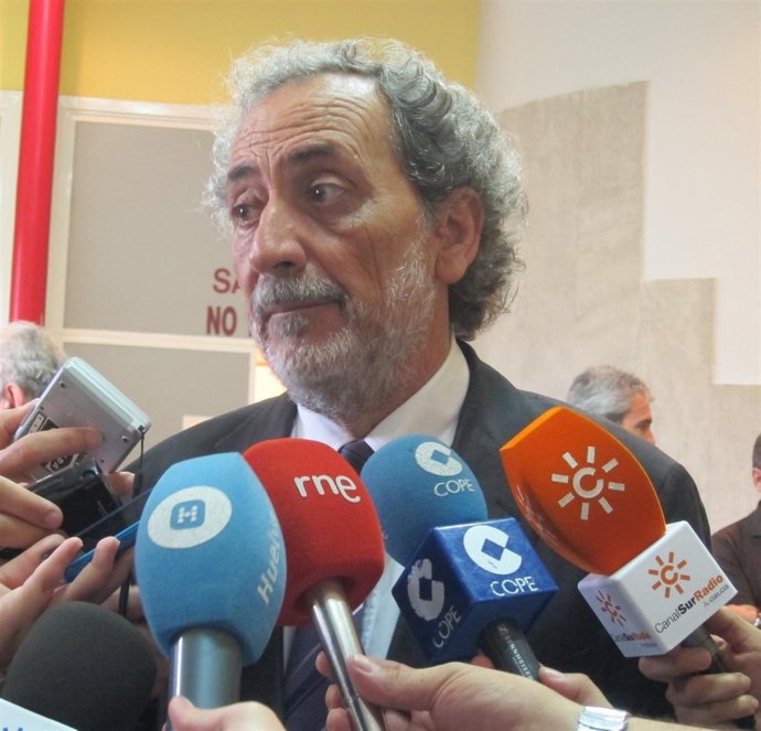 El Defensor Del Pueblo Andaluz, José Chamizo.