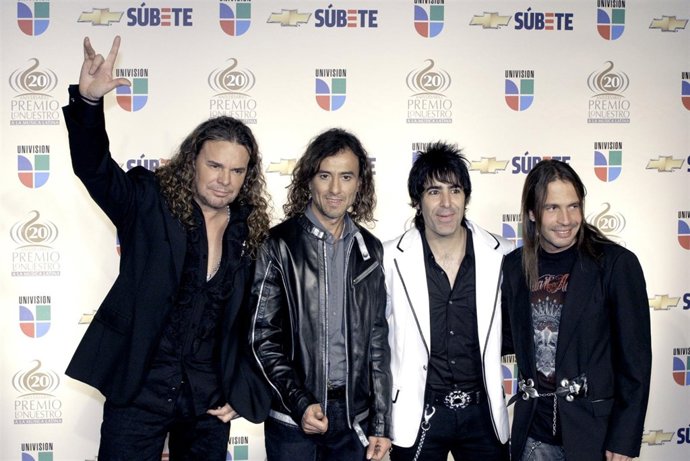 El Grupo Mexicano Maná Durante Una Entrega De Premios