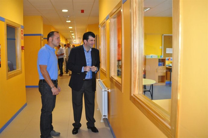 El Alcalde De Alcalá Asiste A La Inauguración Del Curso Escolar 2011-2012