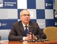 IU califica de "inaudito" que no se inaugure el metro por motivos económicos