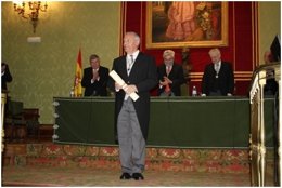 Catedrático Enrique Castillo