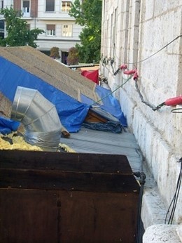 Enganches De Una Caseta De La Feria De Día