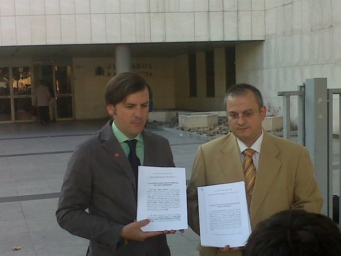 Minutos Antes De La Presentación De Las Denuncias