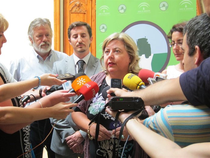 La Consejera De Agricultura Y Pesca De Andalucía, Clara Aguilera