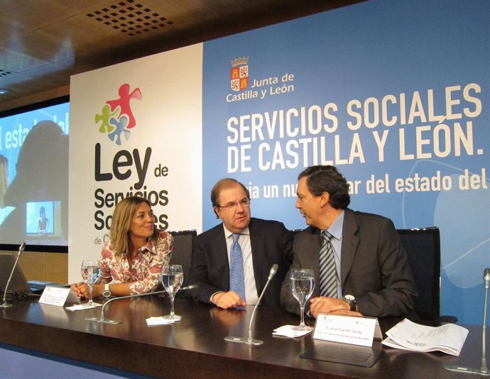 El Presidente De La Junta Inaugura Unas Jornadas Sobre Servicios Sociales