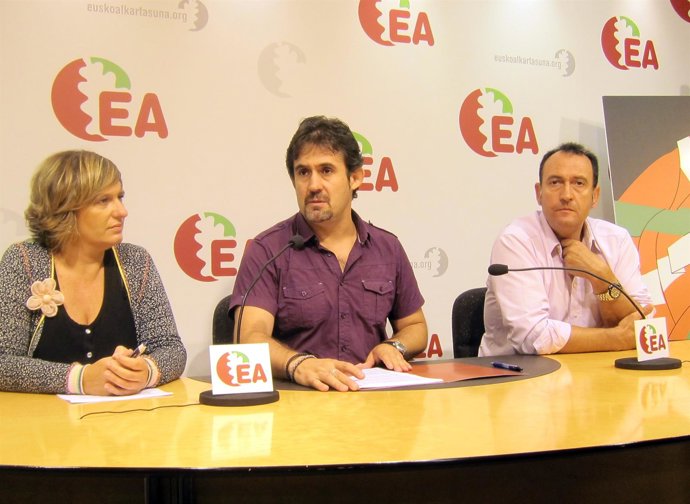 Ikerne Badiola, Peio Urizar Y Mariano Álava.