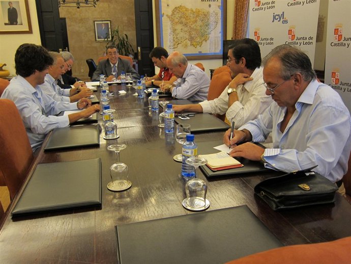 Reunión Del Jurado Del Toro De Oro