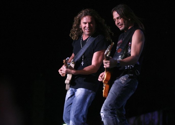 Los Mexicanos Maná Durante Un Concierto