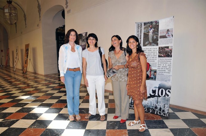 Un Momento De La Inauguración