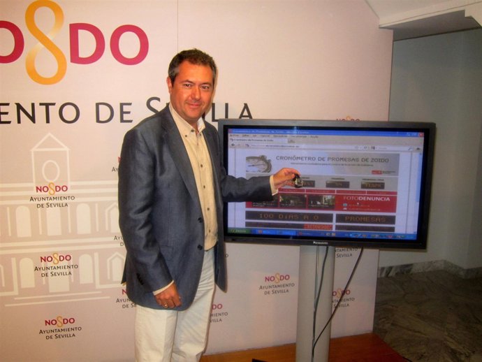 El Portavoz Del PSOE En El Ayuntamiento De Sevilla, Juan Espadas