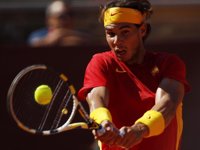 AMP.- Tenis/Davis.- Nadal hace añicos a Gasquet y pone por delante a España