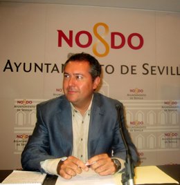 El Portavoz Del PSOE En El Ayuntamiento De Sevilla, Juan Espadas