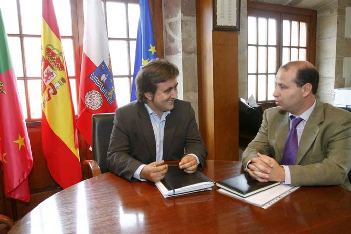 Movellán Con El Nuevo Director De Ferroatlántica