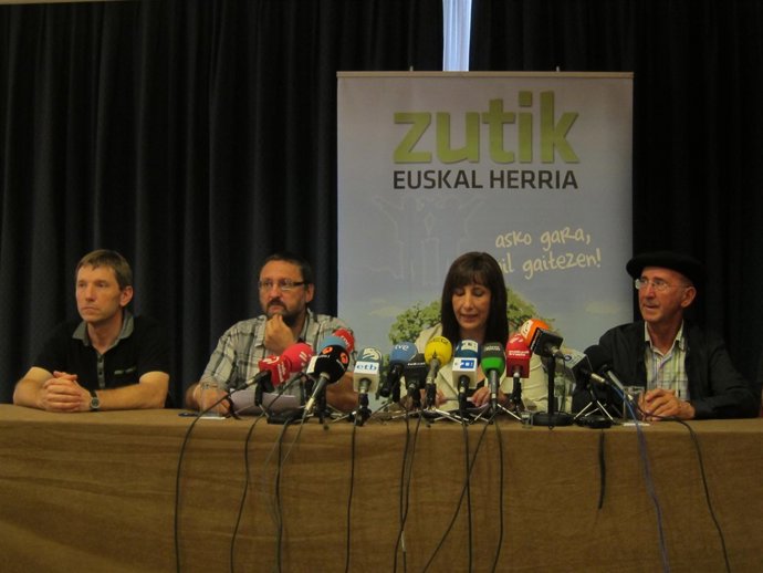 Rufi Etxeberria, Txelui Moreno, Miren Legorburu Y Tasio Erkizia.