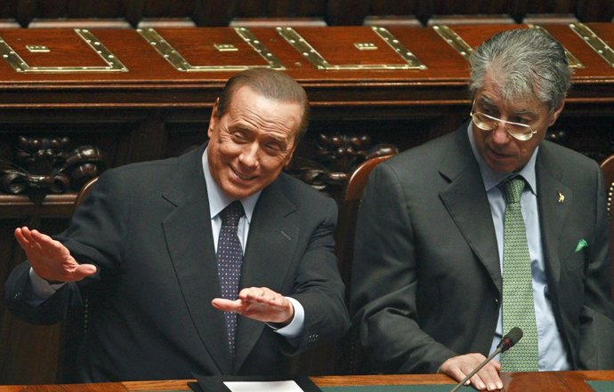 Berlusconi Junto A Umberto Bossi, Líder De La Liga Norte
