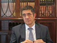 López advierte del riesgo de volver a hacerle la campaña a la IA