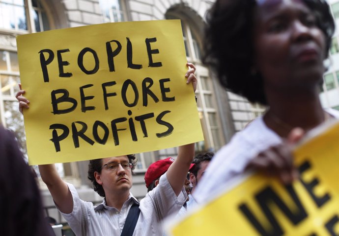 Indignados Estadounidenses Protestan Ante Wall Street
