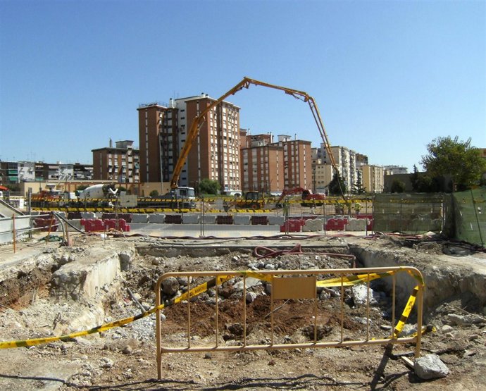Obras Del Metro En La Zona De La Plaza José Bergamín