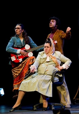 Escena De La Obra 'Despido Improcedente'