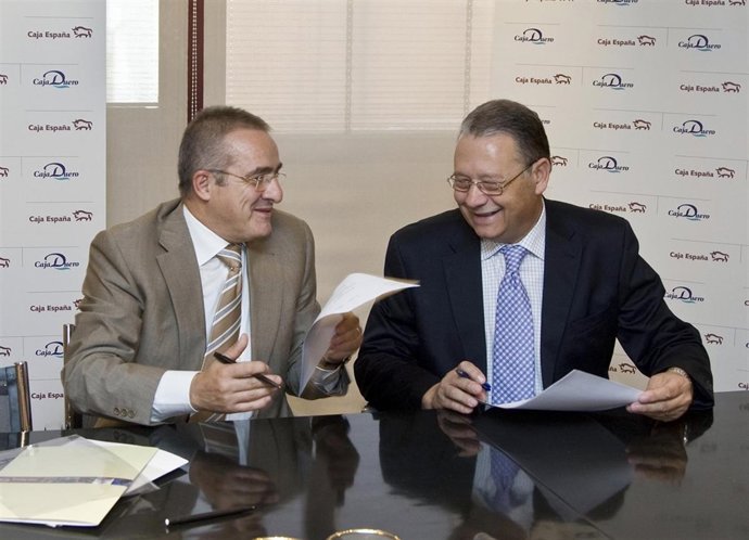Firma Del Convenio Entr Caja España-Duero Y Fundación Personas
