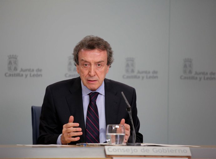 El Consejero De La Presidencia Y Portavoz, Jose Antonio De Santiago-Juárez