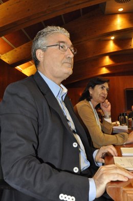 Florencio García Madrigal (PSOE) Ha Defendido La Iniciativa