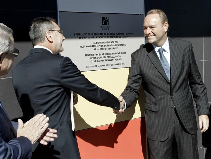 inaugura la sede provisional de la Facultad de Ciencias de la Salud de la UJI 