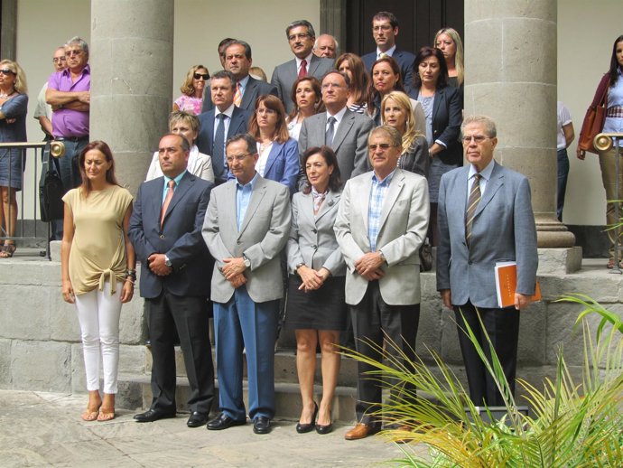 Minuto De Silencio Por Las Víctimas De La Violencia Machista